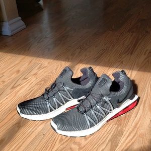 NIKE SHOX GRAVITY RUNNING SHOES BLACK SAIL 